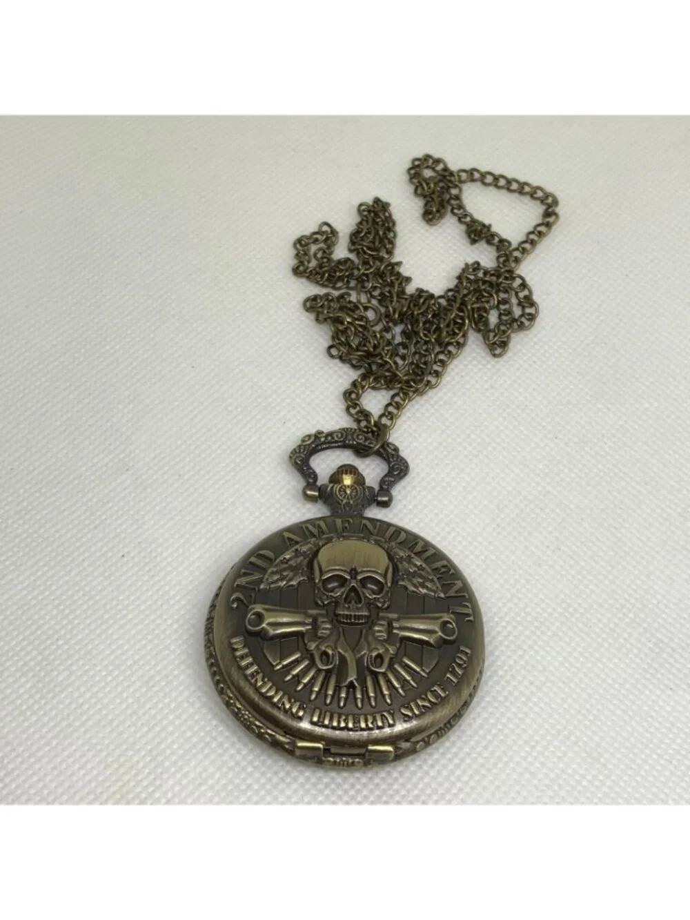 2nd Amendment Skull & Revolvers Pocket Watch bronze tone 45mm Quartz running